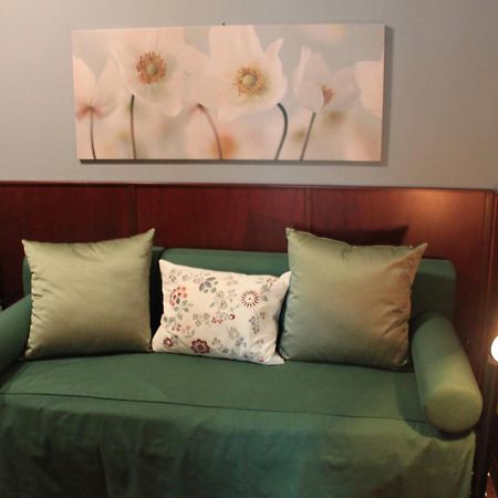 Domus Angela B&b Trani Bagian luar foto