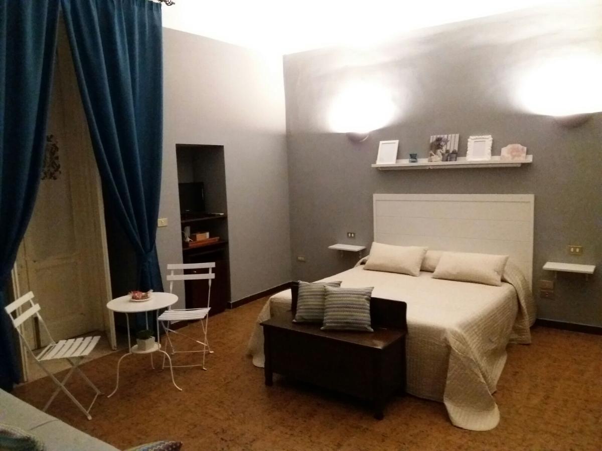 Domus Angela B&b Trani Bagian luar foto