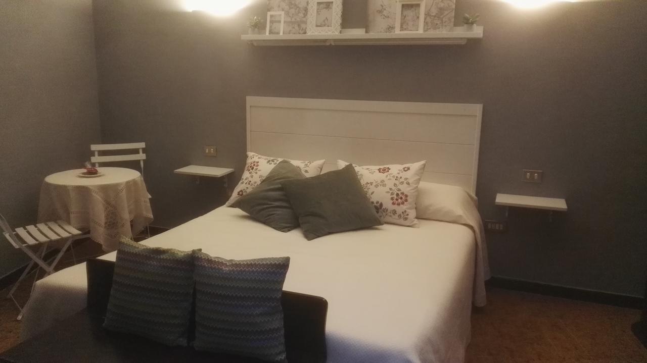 Domus Angela B&b Trani Bagian luar foto