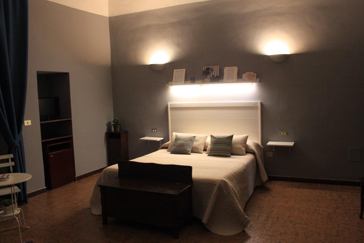 Domus Angela B&b Trani Bagian luar foto